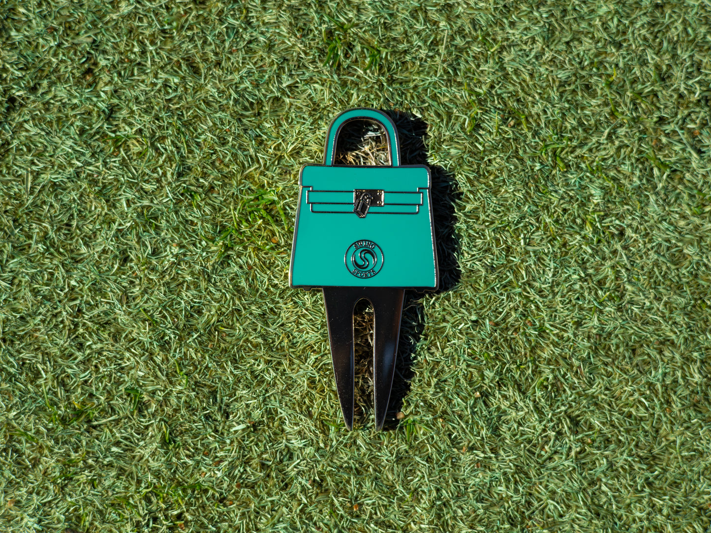 The Karrie - Ball Markers and Divot Tools