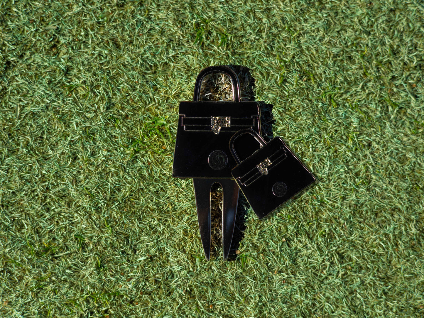 The Karrie - Ball Markers and Divot Tools