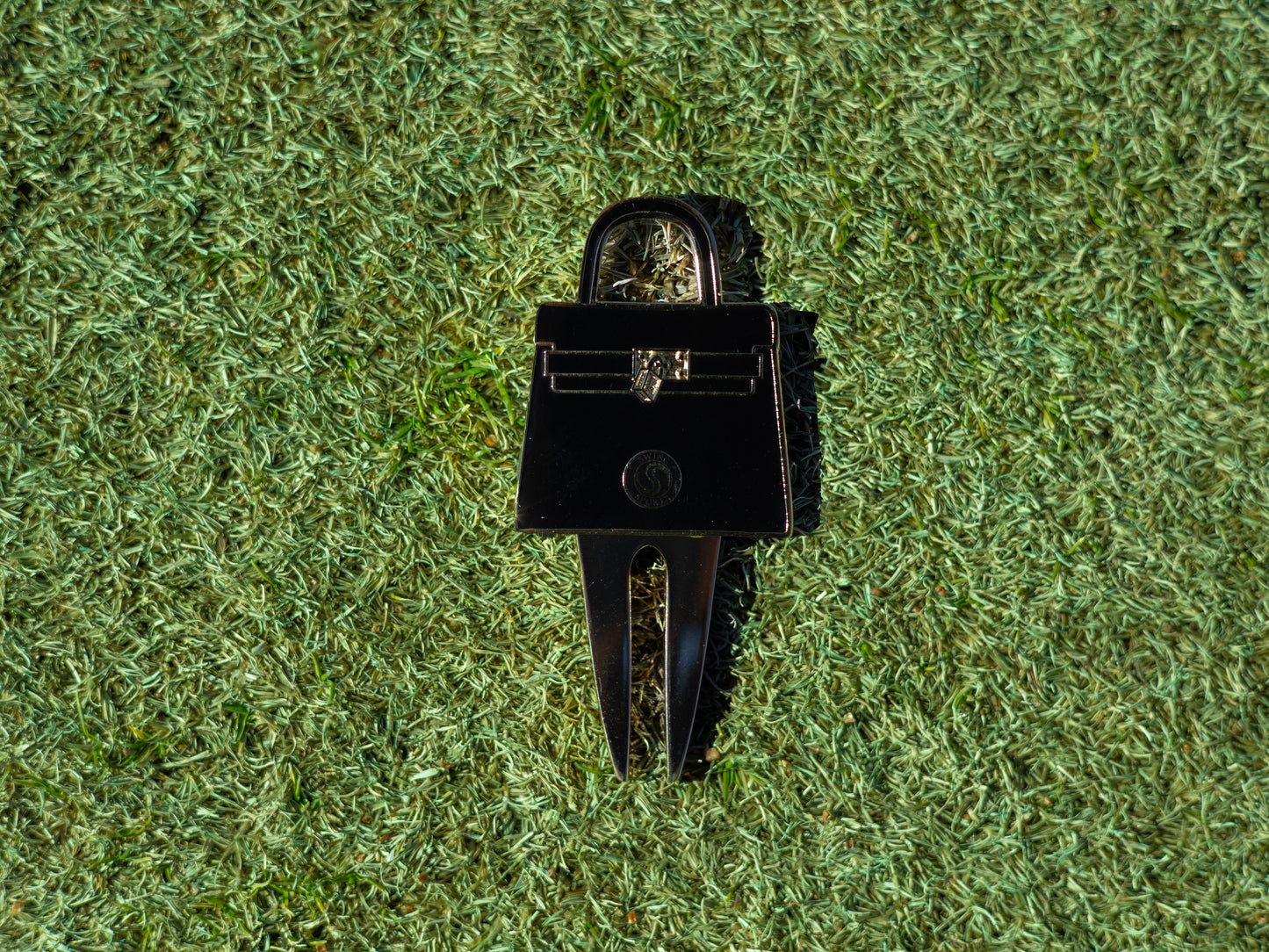 The Karrie - Ball Markers and Divot Tools