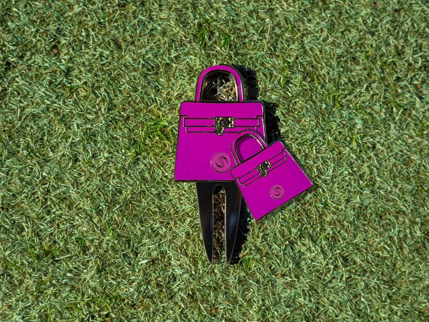 The Karrie - Ball Markers and Divot Tools